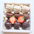 Combo Roses and Chocolates - Red Roses and Chocolates
