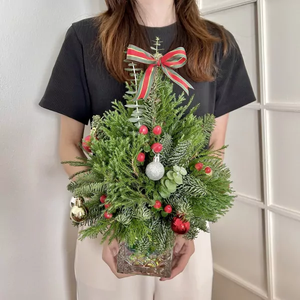 Christmas Tree Vase - Black Vase