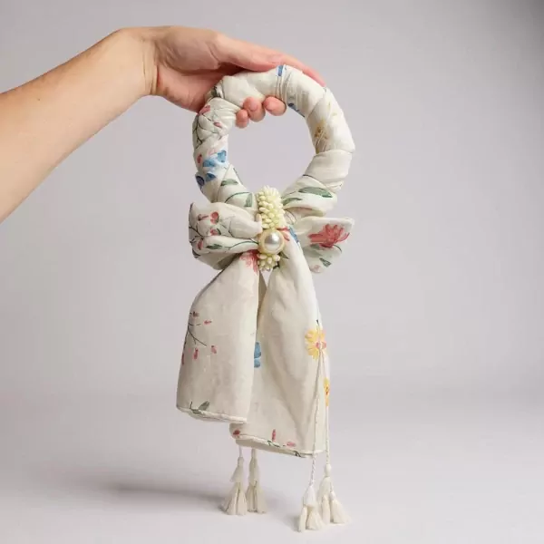 Vela Malai Scarf - Standard Paper Box