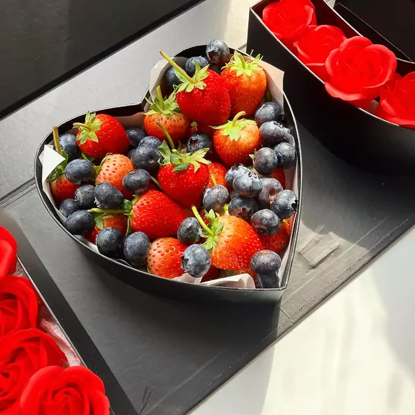 Romantic Berries - Romantic Berries