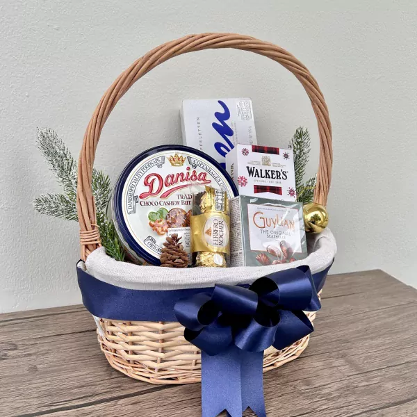 Christmas Basket Small - Small