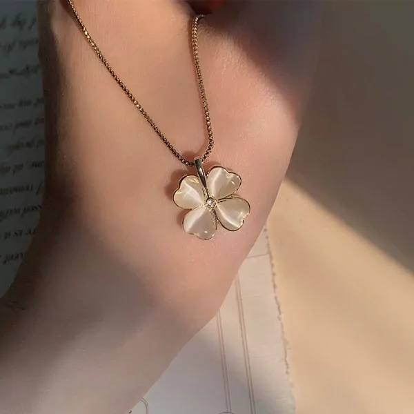 Lucky Clover Necklace - Lucky Clover Necklace