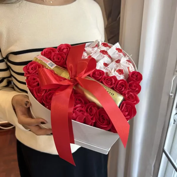 Sparkling Red Roses Box - Standard