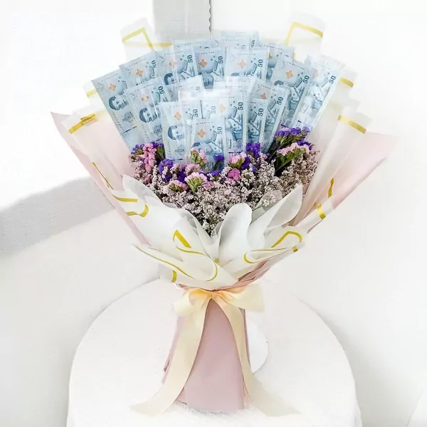 Money bouquet with dried flowers and clear placeholders for cash, tied with a ribbon.