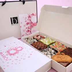March Love Brownie Cake Box