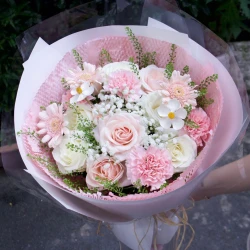 Elegant Muse Bouquet