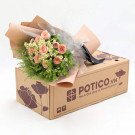 Pink roses and daisies in a box with "POTICO.VN" logo.