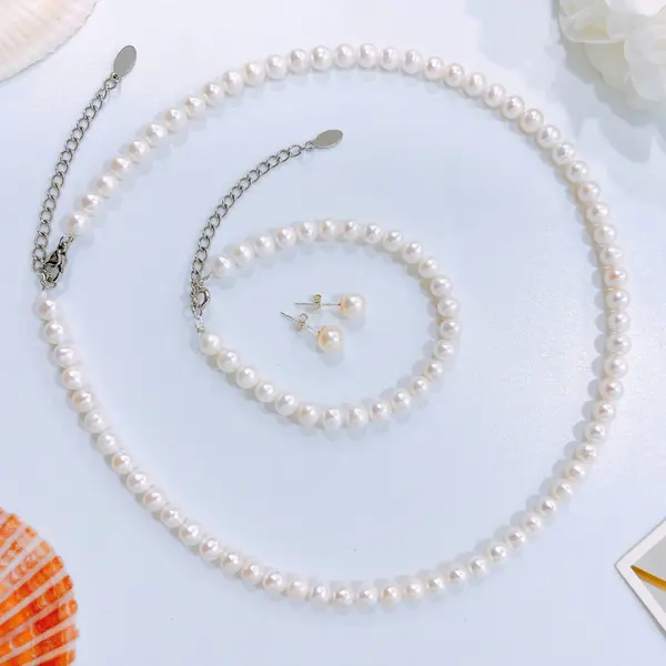 3-Piece White Pearl Set (6-7mm) 1