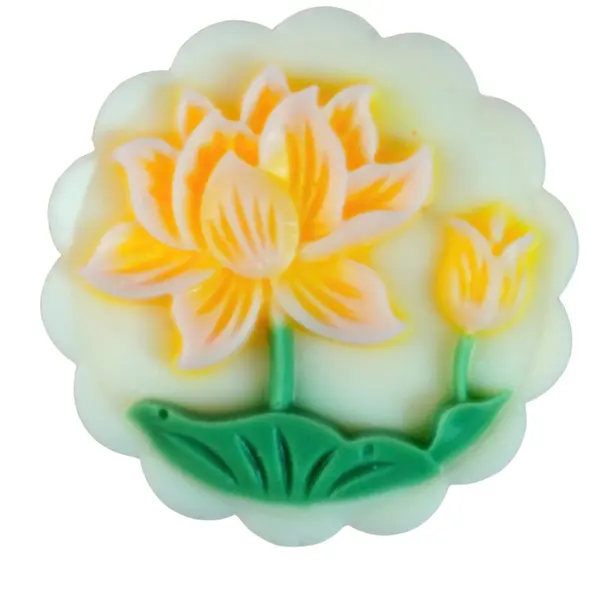 Mooncake-Scented Candle 3