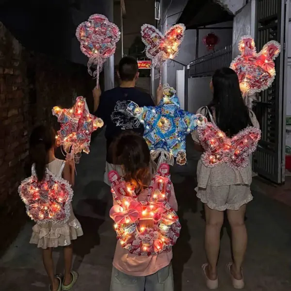 Trendy Sweet Moon Lantern 2