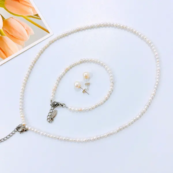 3-Piece White Pearl Set (3mm) 1
