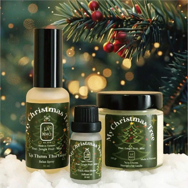 Christmas Eve Pine Forest Scent Gift Set with candle, diffuser oil, and spray.