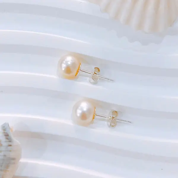 White Akoya Pearl Earrings 2