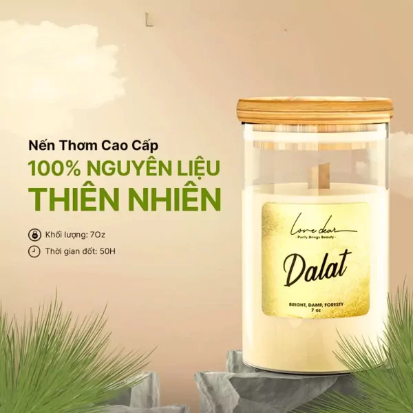 A scented candle with a wooden lid, labeled "Dalat" and "Love dear".